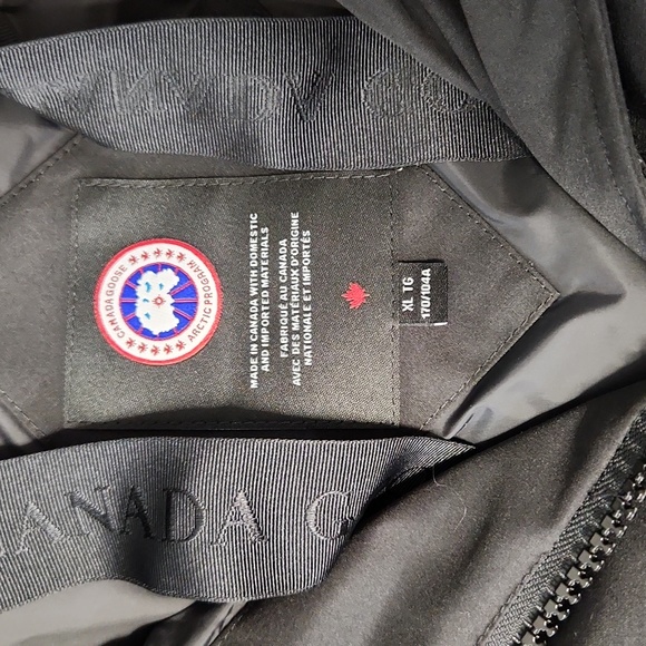 Canada Goose - Picture 2 of 6